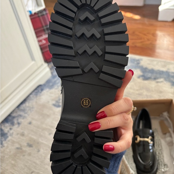 Steve Madden Black Patent Loafers with Gold Accent - Picture 5 of 9